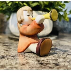 Hummel Goebel Porcelain Figurine 238 C Angel with Trumpet 2.25 In